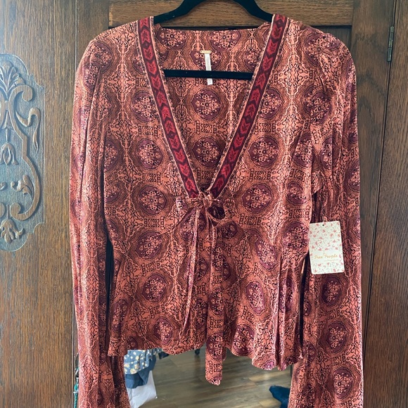 Free People Time of Your Life Bell Sleeve, Boho Top in Coral Combo - Picture 1 of 7